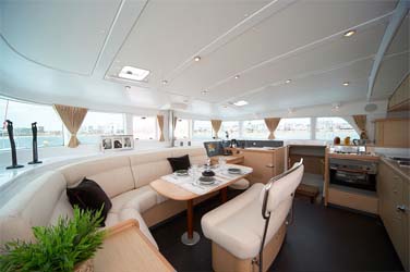 Lagoon 440 Salon Cabin Charter Mauritius